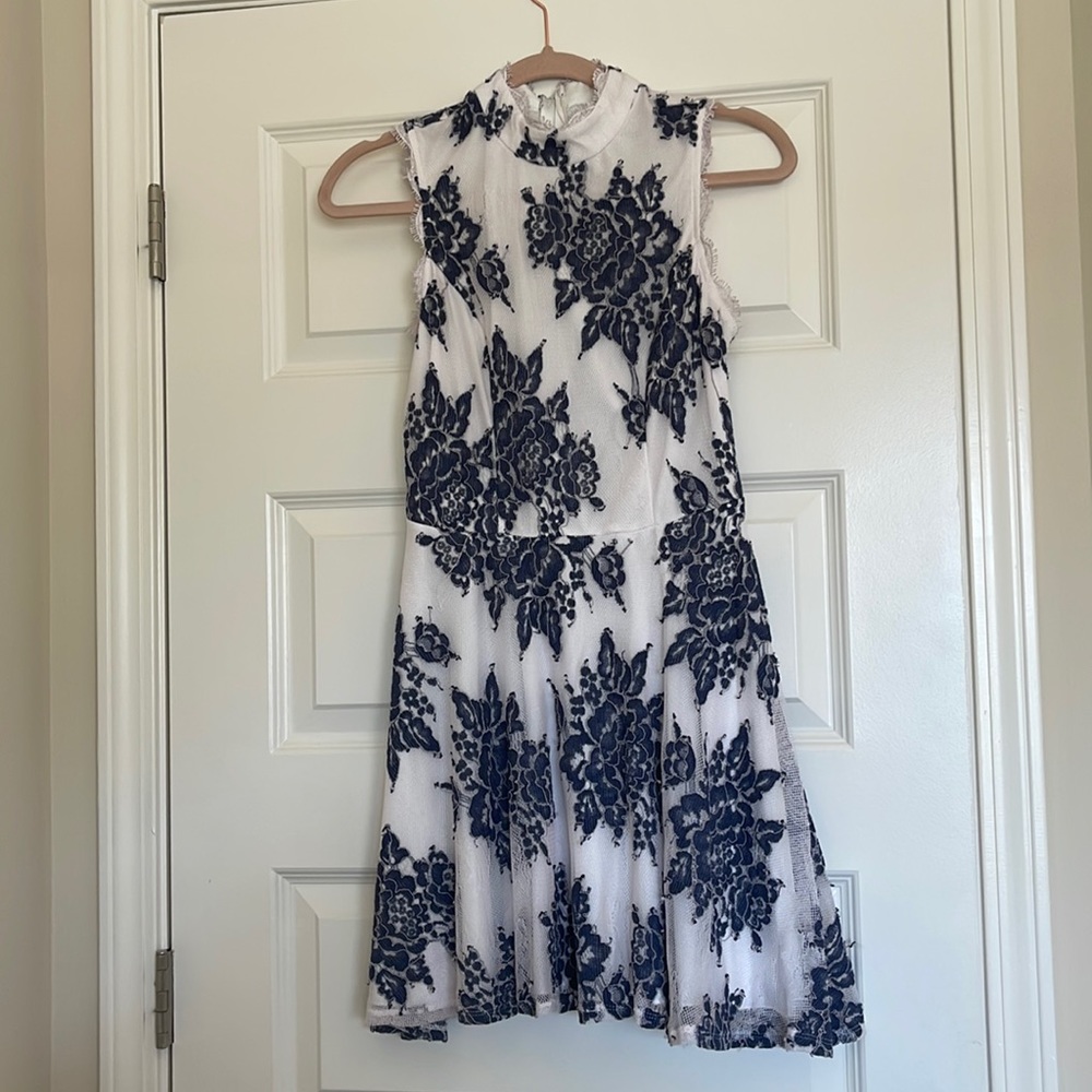 NEW! City Studio blue and white floral dress size 7 in juniors.